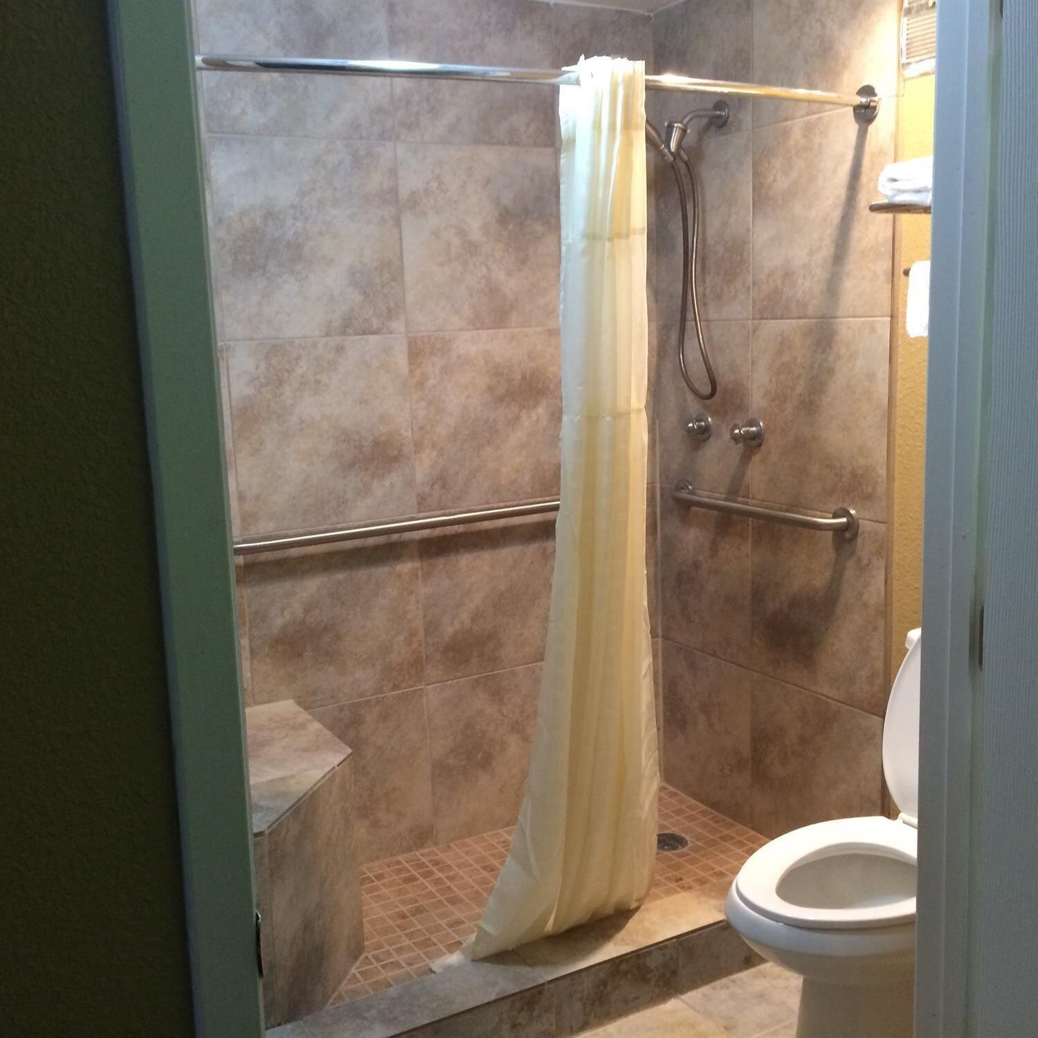 Americas Best Value Inn Schulenburg Bagian luar foto