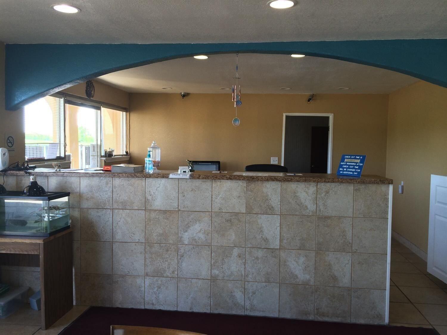 Americas Best Value Inn Schulenburg Bagian luar foto
